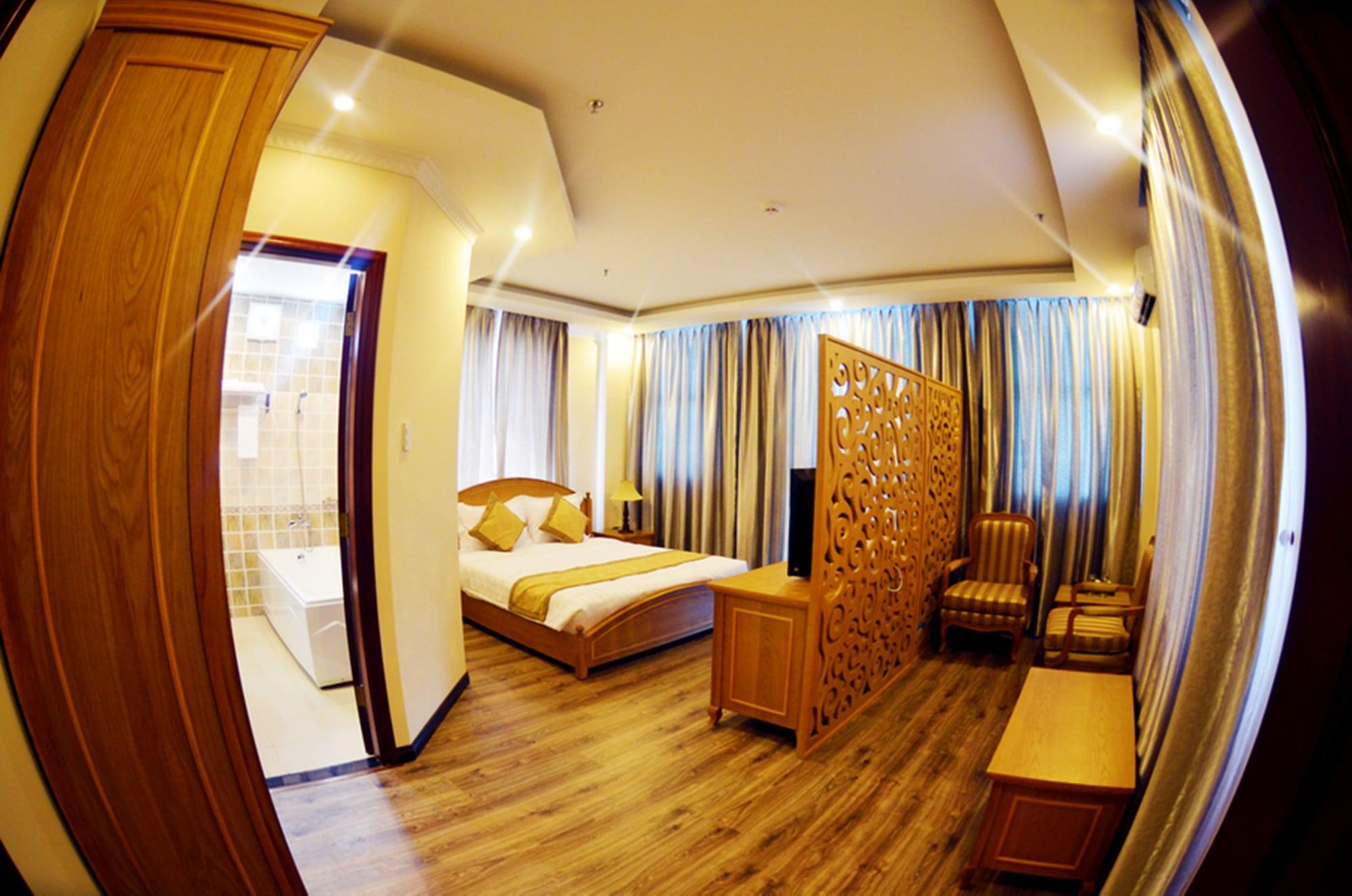 Madella Hotel Can Tho Exterior foto