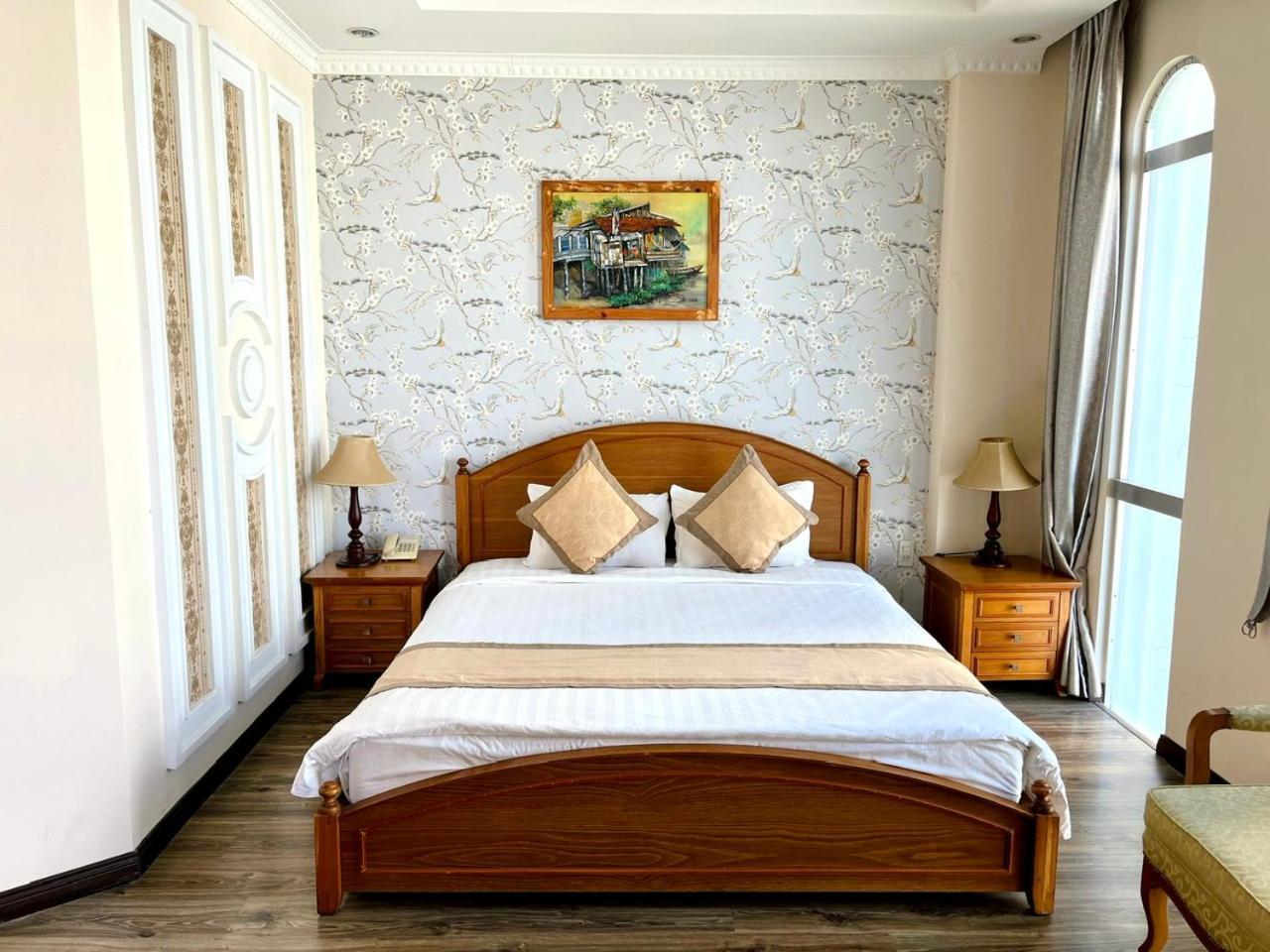 Madella Hotel Can Tho Exterior foto